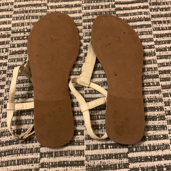 American Eagle white sandals - Picture 5 of 5